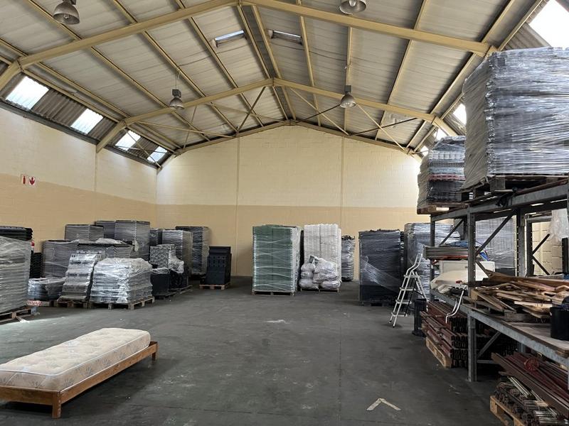 To Let commercial Property for Rent in Killarney Gardens Western Cape